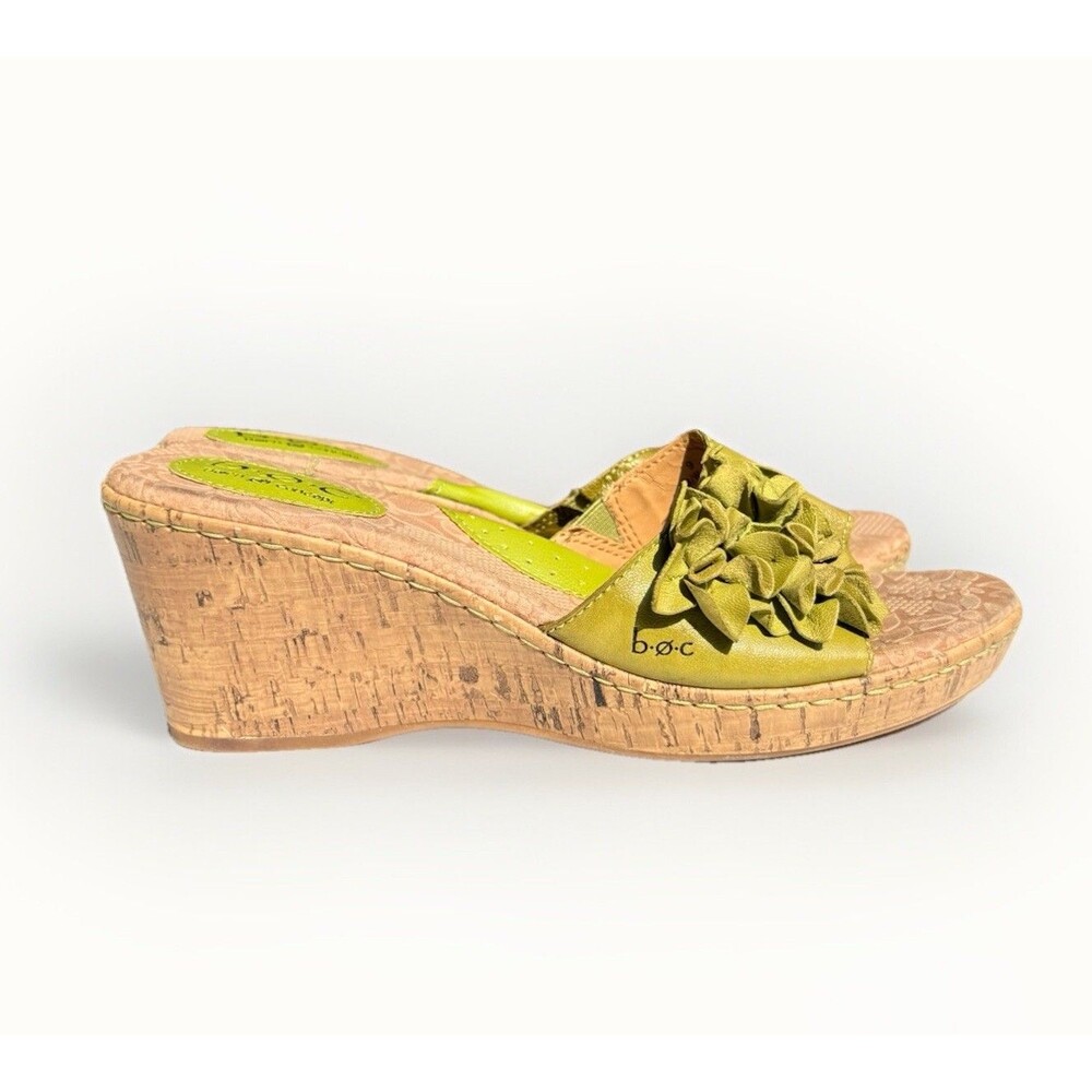 BOC Born Green Leather Wedge Sandals Slip-On Flower Women’s Size 9 Shoes